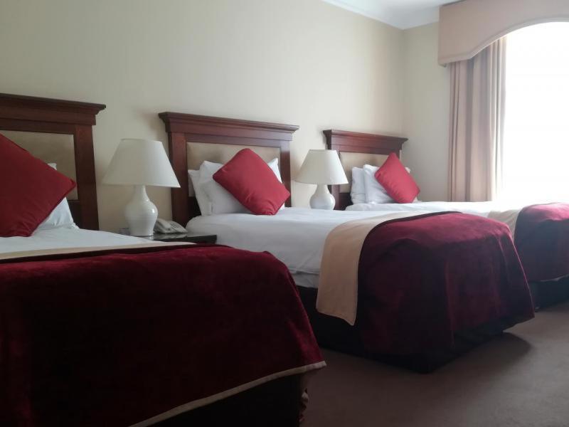 The Park Hotel Dungarvan ดันการ์วัน ภายนอก รูปภาพ
