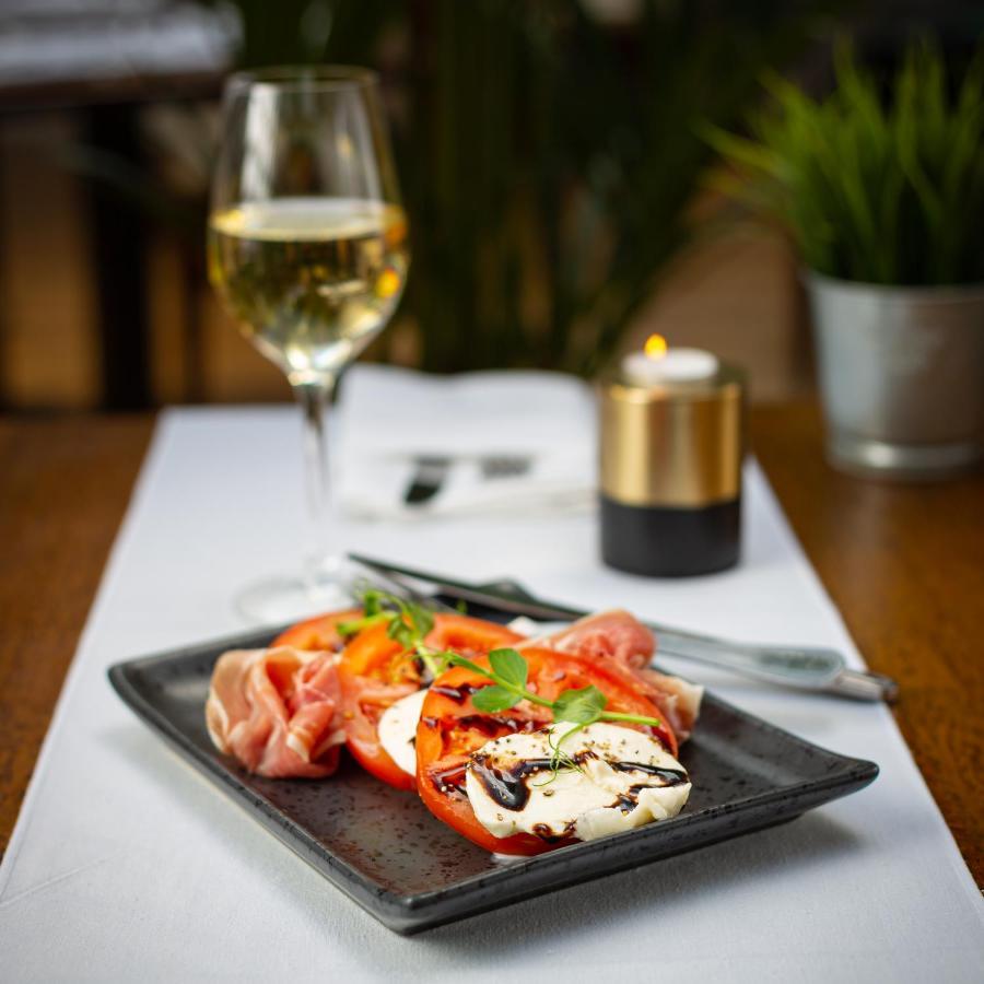 The Park Hotel Dungarvan ดันการ์วัน ภายนอก รูปภาพ