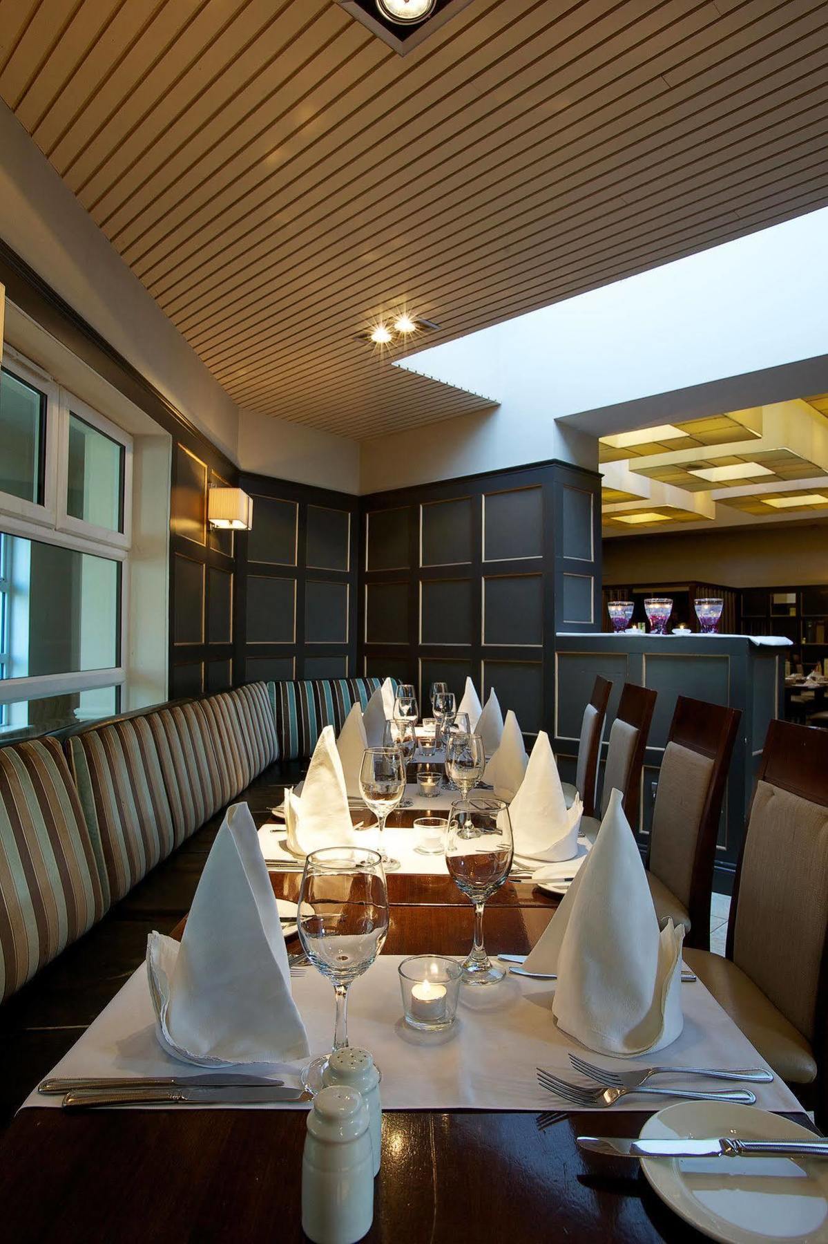 The Park Hotel Dungarvan ดันการ์วัน ภายนอก รูปภาพ